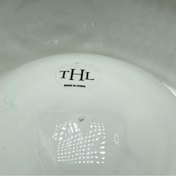 THL White Ceramic Cat Dish With Gold Cat Name Plate - Picture 3 of 4